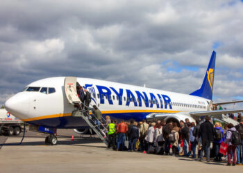 Директор Ryanair розповів, коли авіакомпанія відновить польоти над Україною