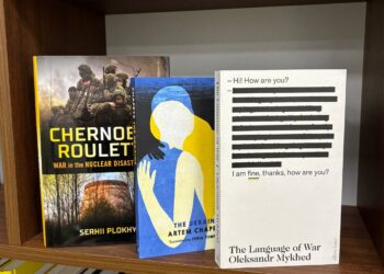 Ірпінський ліцей отримав книги, що увійшли до рейтингу найкращих за версією The Telegraph