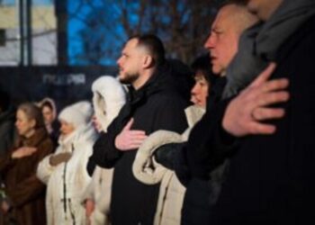 Микола Калашник разом із мешканцями Вишневого вшанував пам’ять Героїв Майдану