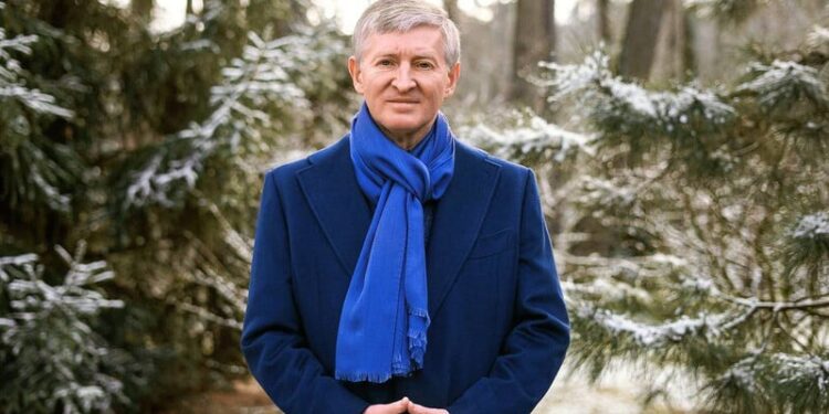 Підприємства, які належать Рінату Ахметову, і його Фонд відзвітували про суми допомоги ЗСУ й громадянам України