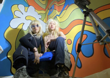 Сестри Фельдман розписали вікна KFC у Дніпрі з пейзажами міста | ПРО ГОЛОВНЕ