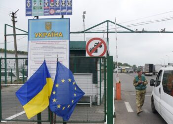 Шмигаль анонсував відкриття 17 нових пунктів пропуску на українському кордоні