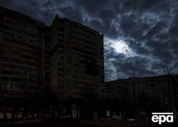 У чотирьох областях України запровадили графіки вимкнень світла