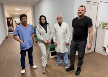 У Львові лікарі видалили 15-річній дівчинці 1 кг волосся зі шлунка