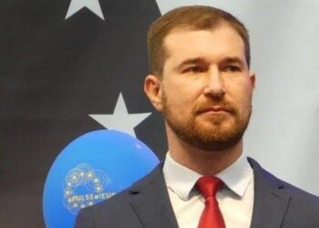 Військові адміністрації в Києві й інших неприфронтових містах – це політичний інструмент, їх треба розформувати – Ломако