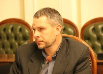 За занесенням журналістки Крюкової до санкційного списку може стояти власник “Укрбуду” Микитась – політолог