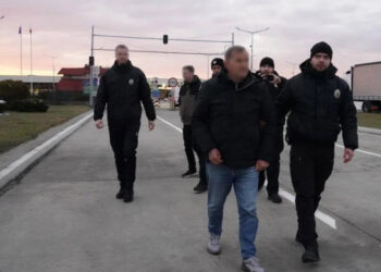 В Україну екстрадували Анатолія Войцеховського, який ошукав інвесторів 42 новобудов Києва Економіка