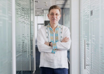 Олександр Сосіс придбав частку Ріната Ахметова в АСКА-Життя Економіка