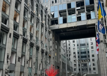 90% бізнесів у Торонто-Київ відновили роботу після ракетного удару | ПРО ГОЛОВНЕ