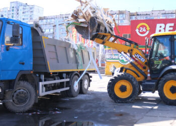 Незаконні МАФи демонтували на Героїв Дніпра | ПРО ГОЛОВНЕ