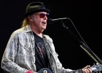 Ніл Янг дасть безкоштовний концерт у Києві перед європейським туром | ПРО ГОЛОВНЕ