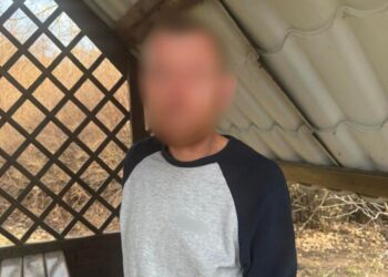 Пограбував та втік: поліція повідомила про підозру зловмиснику з Яготина