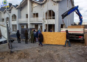 У Гостомельській громаді триває ліквідація наслідків атаки