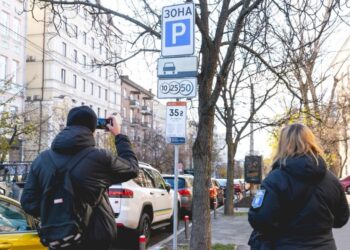 У Києві посилять контроль за паркуванням: нові штрафи та жорсткіші правила | ПРО ГОЛОВНЕ
