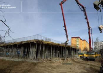 У Василькові зводять дев’ятиповерхівку на місці зруйнованого будинку