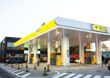 Вперше на українському паливному ринку одна мережа АЗС ОККО орендує іншу мережу – KLO Економіка