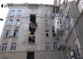 Атака на Київ — 1 січня досі не почали відновлювати будинок на Печерську після удару шахедом | ПРО ГОЛОВНЕ