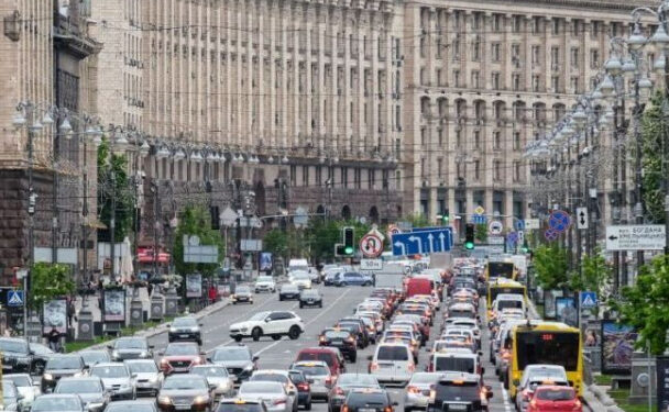 Мотоциклістам дозволили рух смугою громадського транспорту – нові правила ПДР | ПРО ГОЛОВНЕ