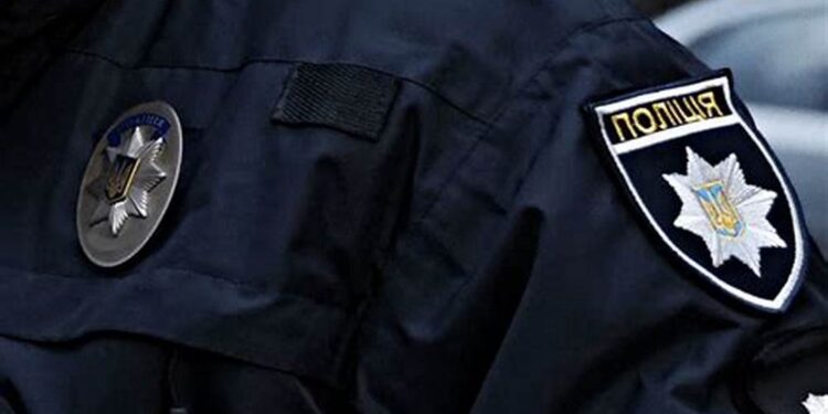 На Київщині школяр курив і лаявся в маршрутці: поліція відреагувала