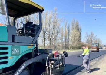 На Київщині відновлюють покриття на дорозі Глеваха — Підгірці