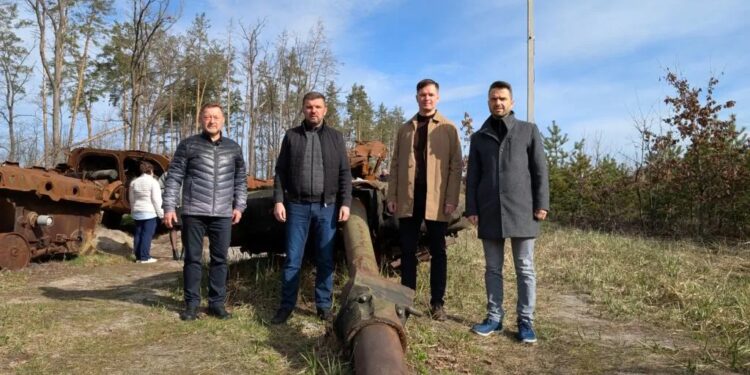 Ознайомилися із відбудовою громади: депутати Європарламенту побували у Дмитрівській громаді на Київщині