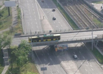 Рух метро між станціями Лісова та Дніпро відновили | ПРО ГОЛОВНЕ