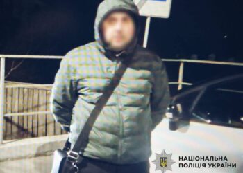 Шахрайство на понад 800 тисяч гривень: правоохоронці Київщини повідомили про підозру зловмиснику