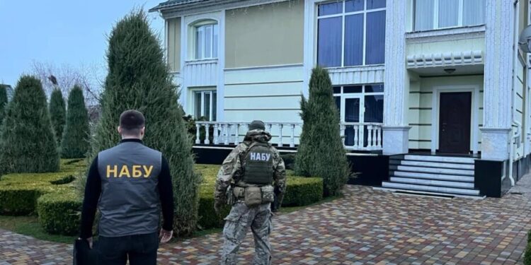 Справа про яйця для Збройних сил: НАБУ і САП вручили підозри