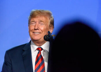 Трамп розповів, що доходи США від мит — 2 млрд доларів на день |