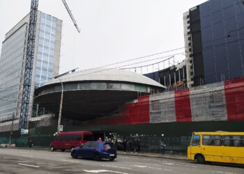 У Києві закликають зупинити реконструкцію Літаючої тарілки на Либідській | ПРО ГОЛОВНЕ