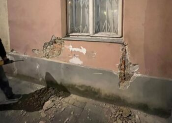 У Львові пошкодили фасад історичної кам’яниці на Краківській | ПРО ГОЛОВНЕ