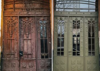 У Львові відреставрували історичну металеву браму | ПРО ГОЛОВНЕ