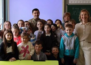 У одному із ліцеїв Київщини із дітьми зустрівся Герой України Ілля Жеведь