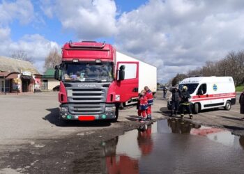 У Переяславі чоловік отримав опіки внаслідок загоряння у кабіні вантажівки