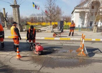 В Ірпені триває аварійний ямковий ремонт доріг