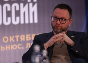 Замість проблем округу нардеп від Київщини зайнявся геополітикою