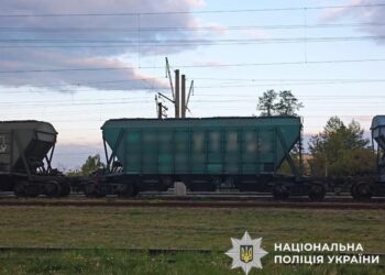 14-річну дівчину вразило струмом на даху потяга