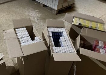 БЕБ викрило на Київщині підпільний цех з виготовлення цигарок