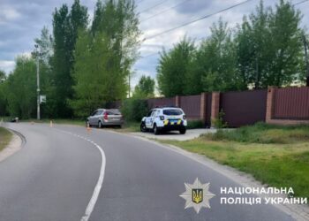 ДТП на Вишгородщині: мотоцикліст врізався в електроопору