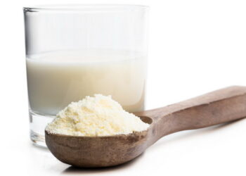 Ціни виробників сухих знежирених молока й вершків у березні були нижчими на 0,8% – Економіка