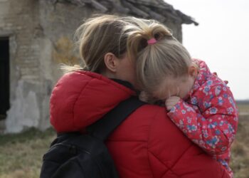 Із семи населених пунктів Дніпропетровської області примусово евакуювали дітей – ОВА