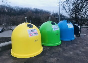 Куди здати сміття на переробку в Києві — 8 сервісів  | ПРО ГОЛОВНЕ