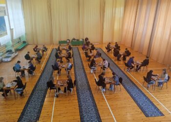 Масштабні шахові змагання: школярі з чотирьох громад зійшлися у турнірі