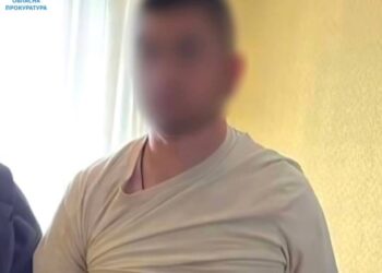 На Київщині чоловіку повідомлено про підозру у зґвалтуванні 15-річної дівчини