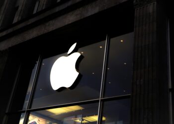 Трамп погрожує Apple новими митними тарифами |