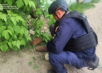 У Броварах біля гаража знайшли артилерійський снаряд