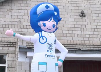 У Київській області лікарі “Охматдиту” провели виїзний прийом для дітей однієї з громад