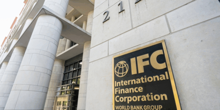 IFC долучиться до покриття ризиків ПриватБанку за кредитним портфелем на $100 млн Економіка