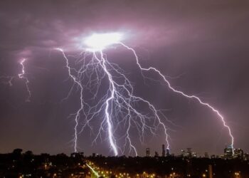 Грози накриють Україну. Синоптики розповіли, які регіони в зоні ризику