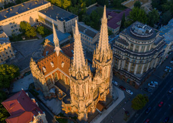 Костел Святого Миколая повернуто вірянам, а Будинок музики переїде у Жовтневий палац | ПРО ГОЛОВНЕ